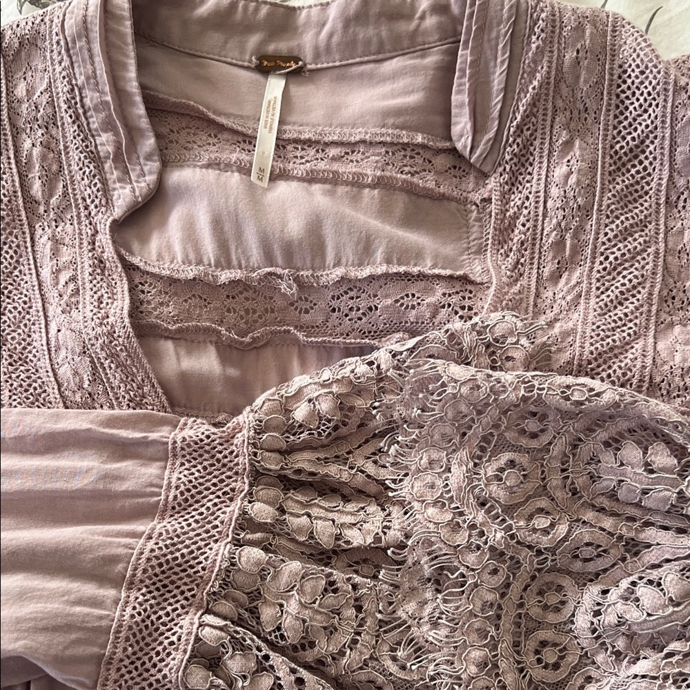 Free People Esme Lace Trim Blouse muted dusty mauve pink EUC medium - Picture 8 of 12